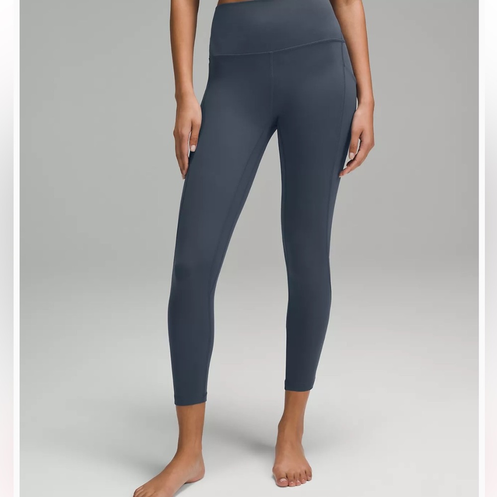 Lululemon- align pant with pockets 25"